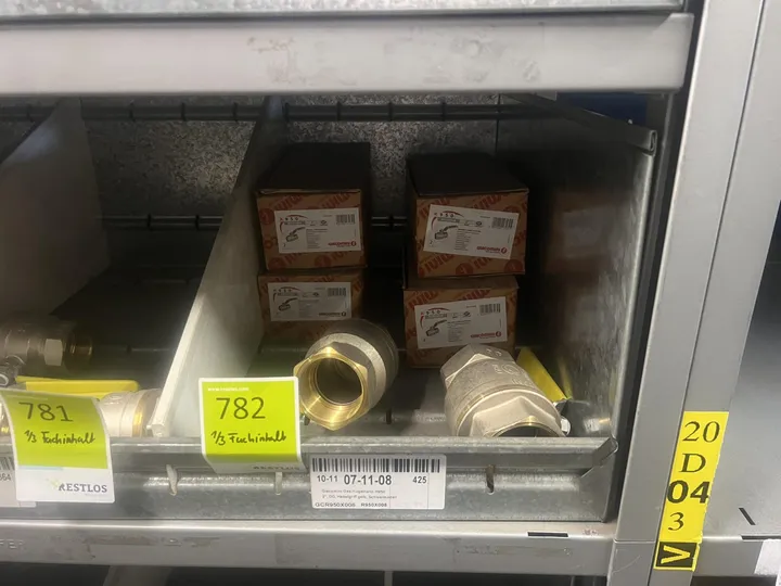 Konvolut Giacomini - Gas-Kugelhahn R950, 2, DG, Hebelgriff gelb, Schwermodell Umfang: 1/3 Fachinhalt